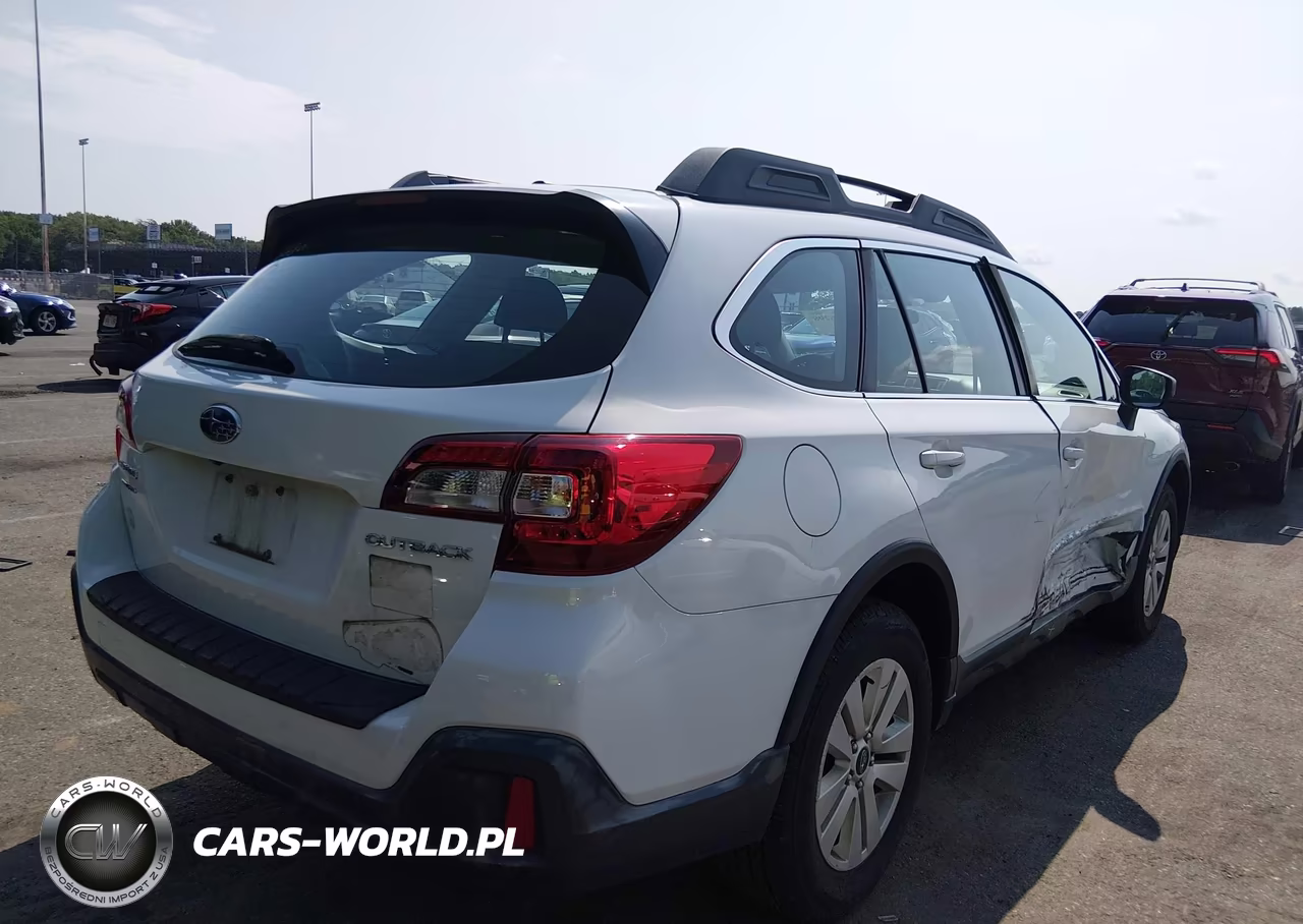 2019 Subaru Outback 2.5I VIN:4S4BSABCXK3371907 - 4