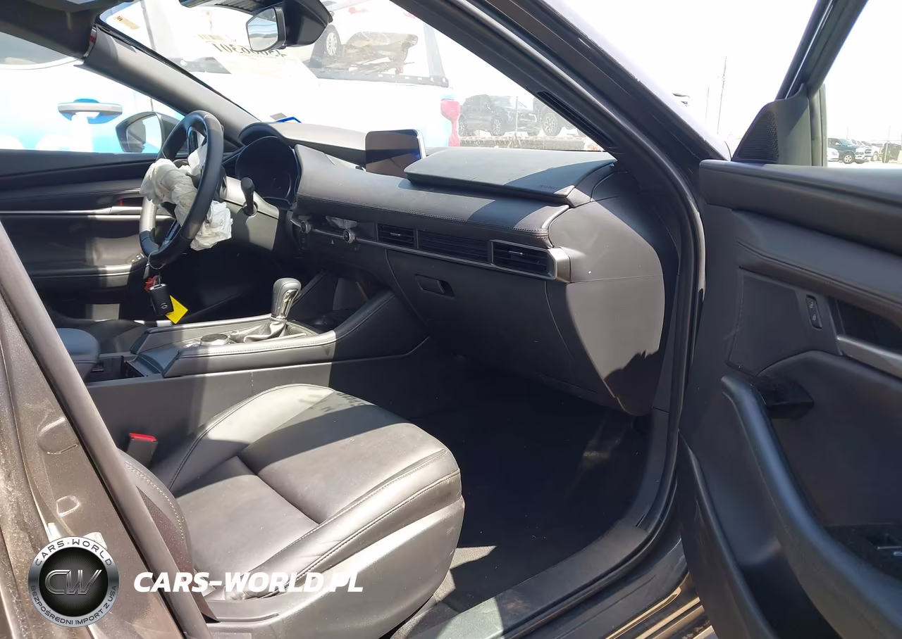 2026 Mazda Mazda3 2.5 S Select Sport VIN:JM1BPAKL6T1857844 - 5