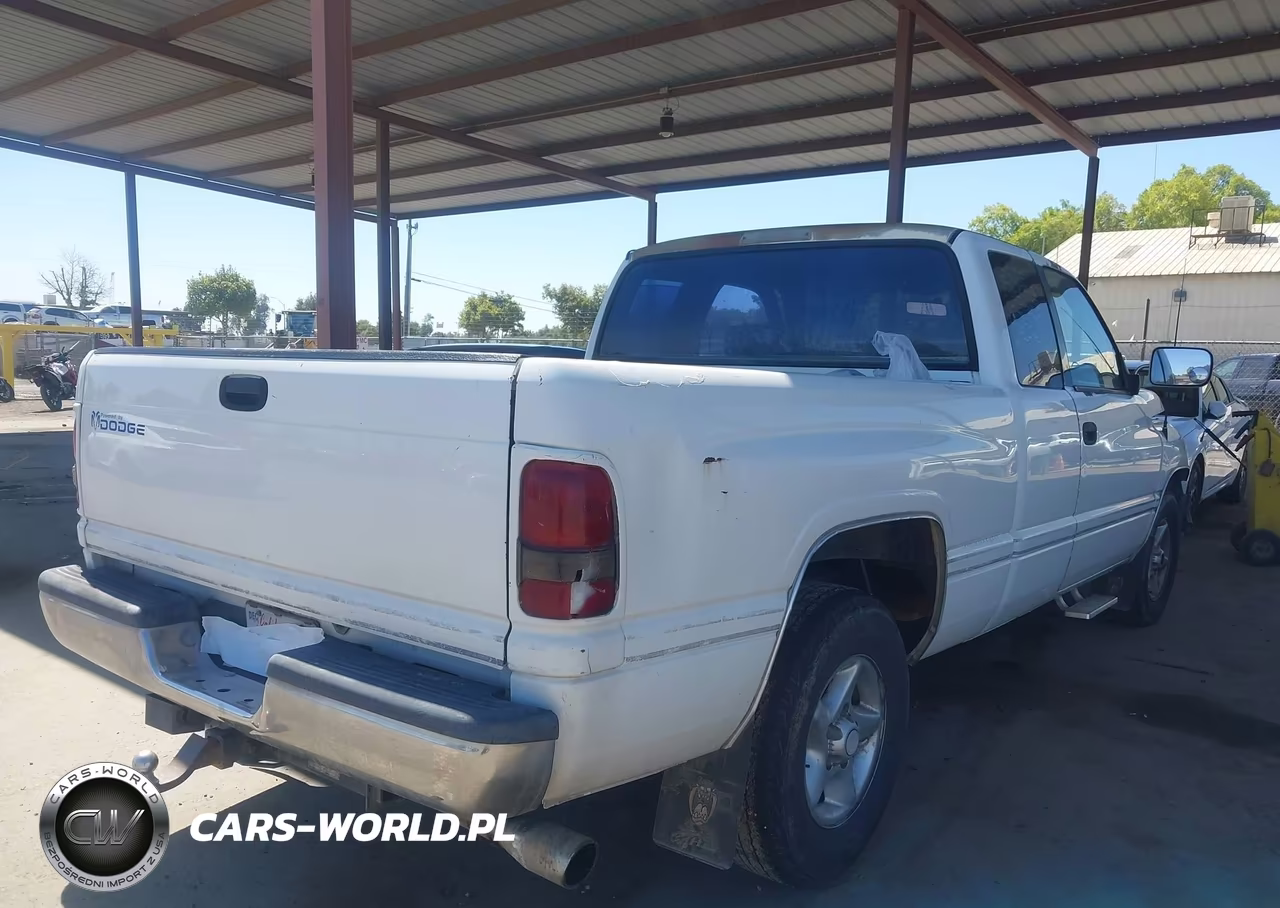 1996 Dodge Ram 1500 VIN:3B7HC13Z5TG117504 - 4