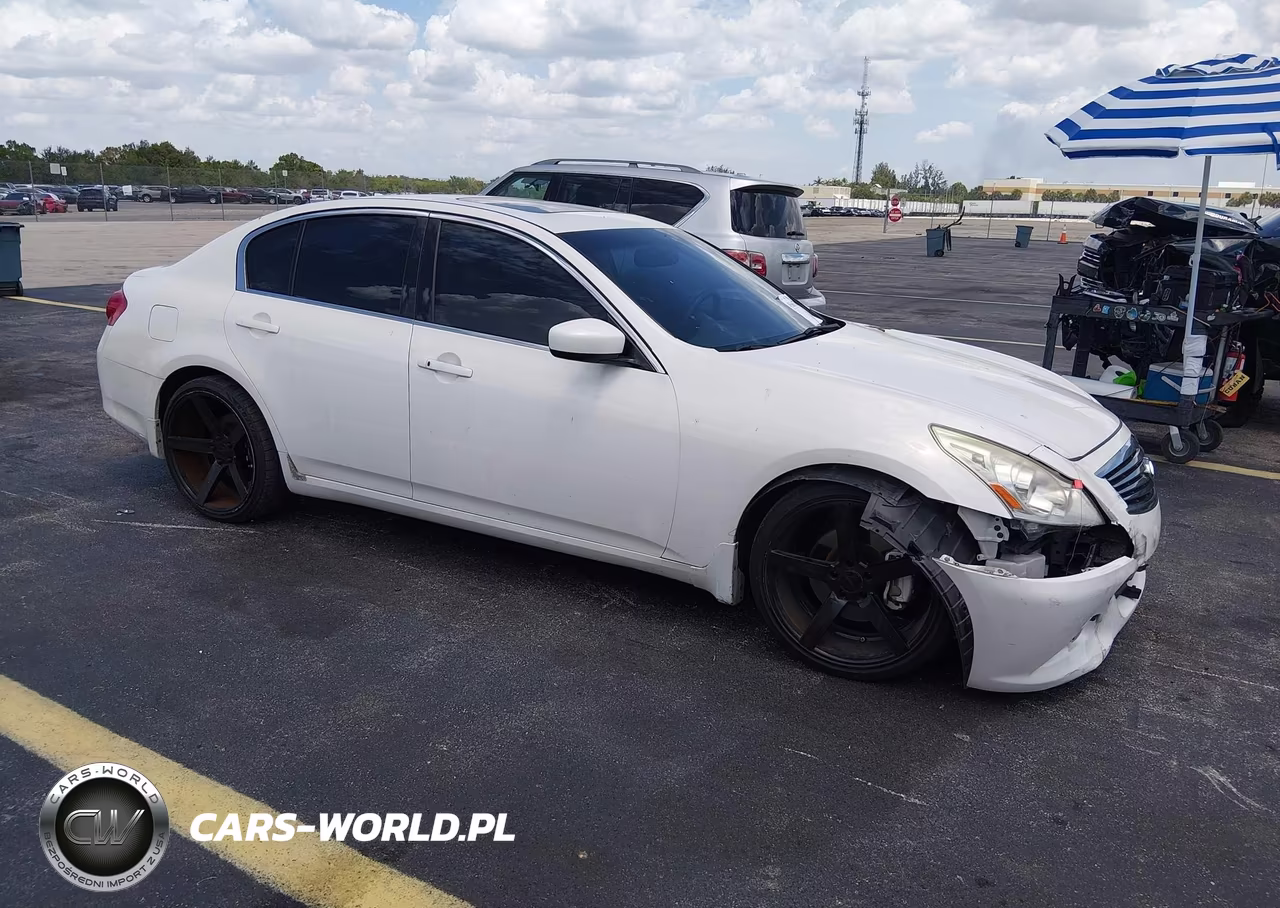 2010 Infiniti G37 Journey – zdjęcie 1 z 16