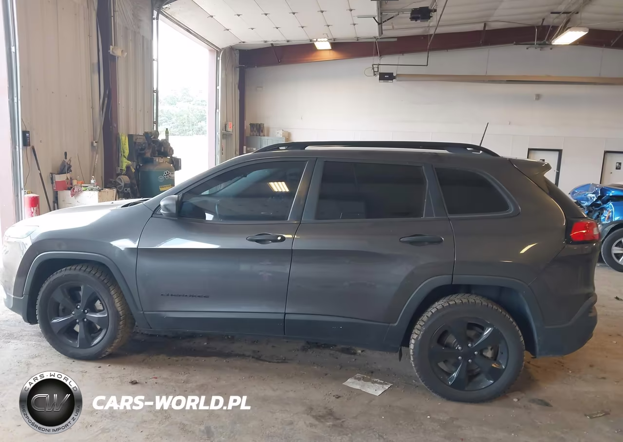 2017 Jeep Cherokee Altitude VIN:1C4PJLAB7HW578408 - 14
