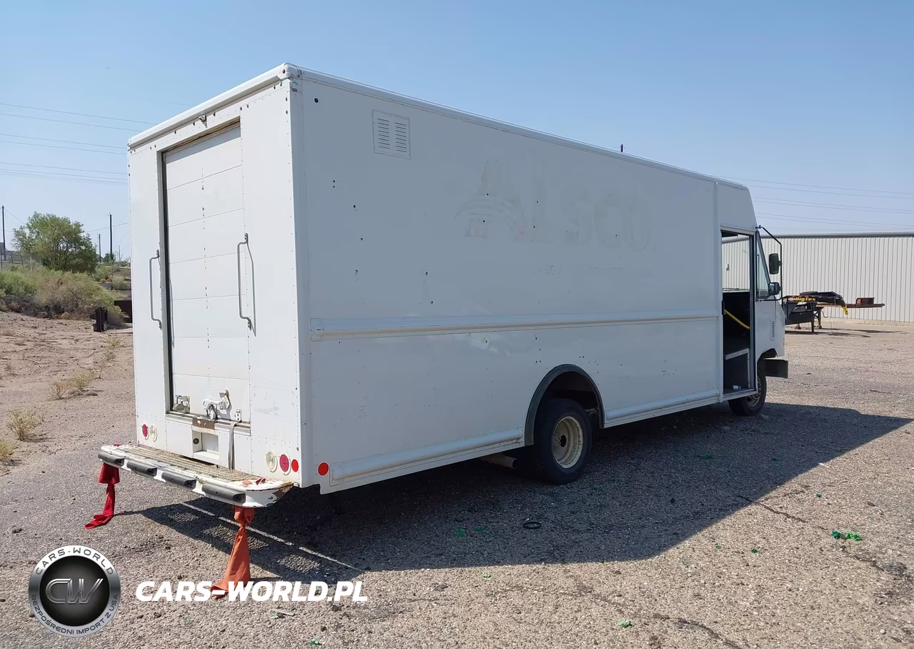 2016 Ford E-450 Stripped VIN:1FC3E4KLXGDC06135 - 4