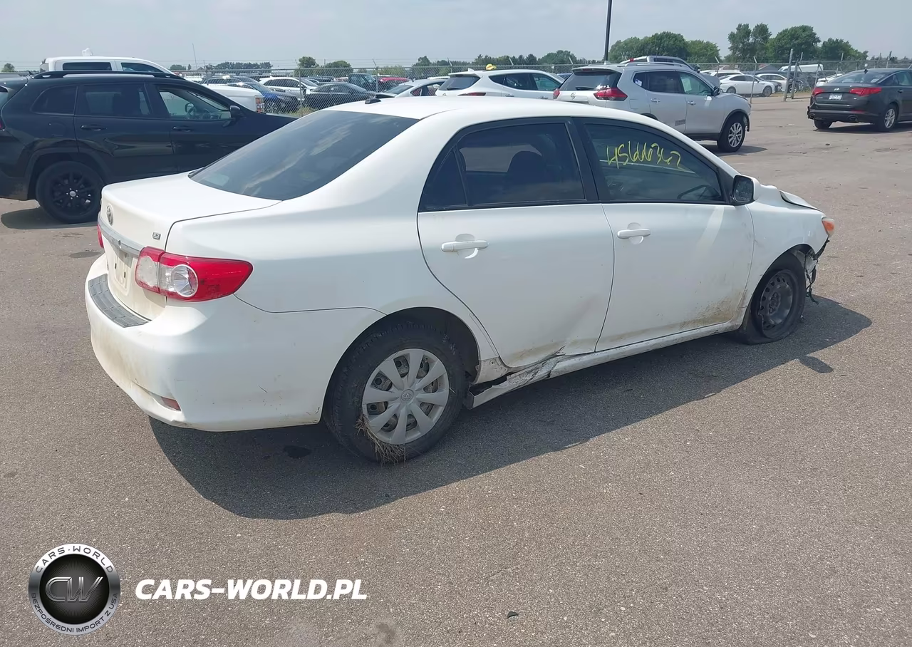 2011 Toyota Corolla Le VIN:JTDBU4EE3BJ099807 - 4