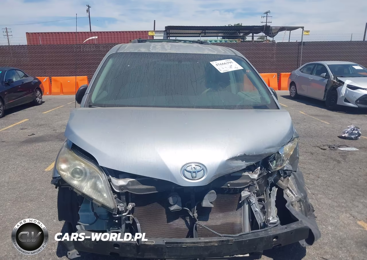 2012 Toyota Sienna Le V6 8 Passenger VIN:5TDKK3DC8CS214342 - 12