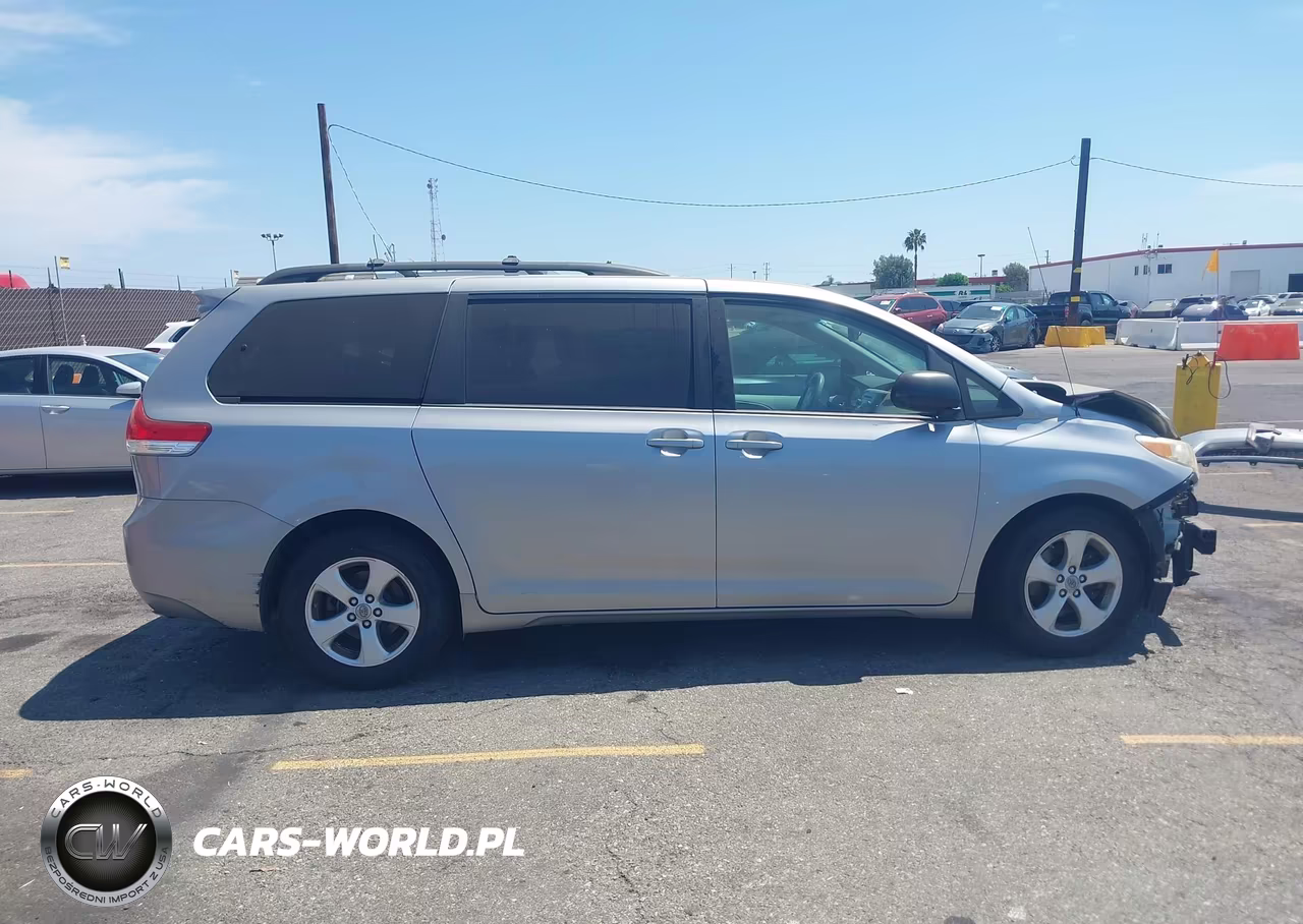 2012 Toyota Sienna Le V6 8 Passenger VIN:5TDKK3DC8CS214342 - 13