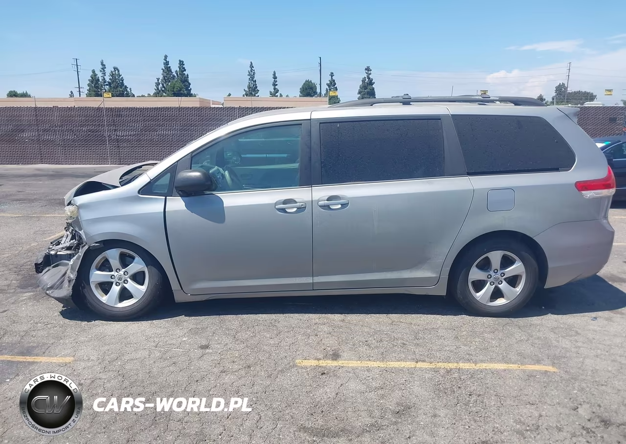 2012 Toyota Sienna Le V6 8 Passenger VIN:5TDKK3DC8CS214342 - 14