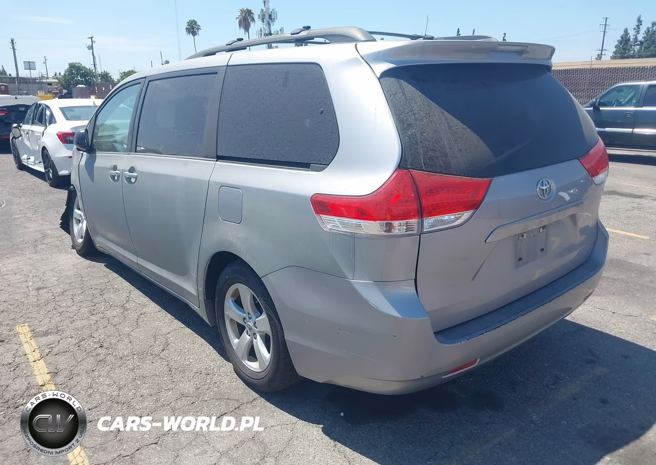 2012 Toyota Sienna Le V6 8 Passenger VIN:5TDKK3DC8CS214342 - 3