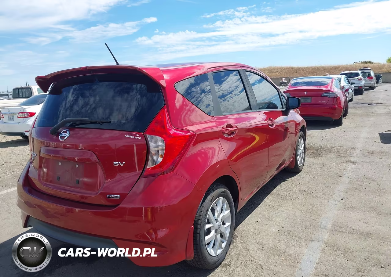 2018 Nissan Versa Note Sv VIN:3N1CE2CP2JL356542 - 4