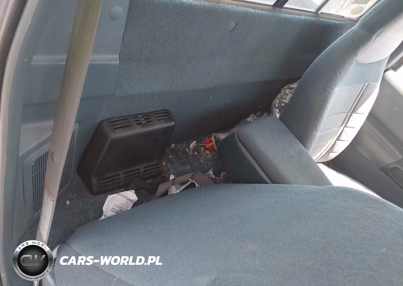 1996 Ford Ranger VIN:1FTCR10U2TUD19554 - 8