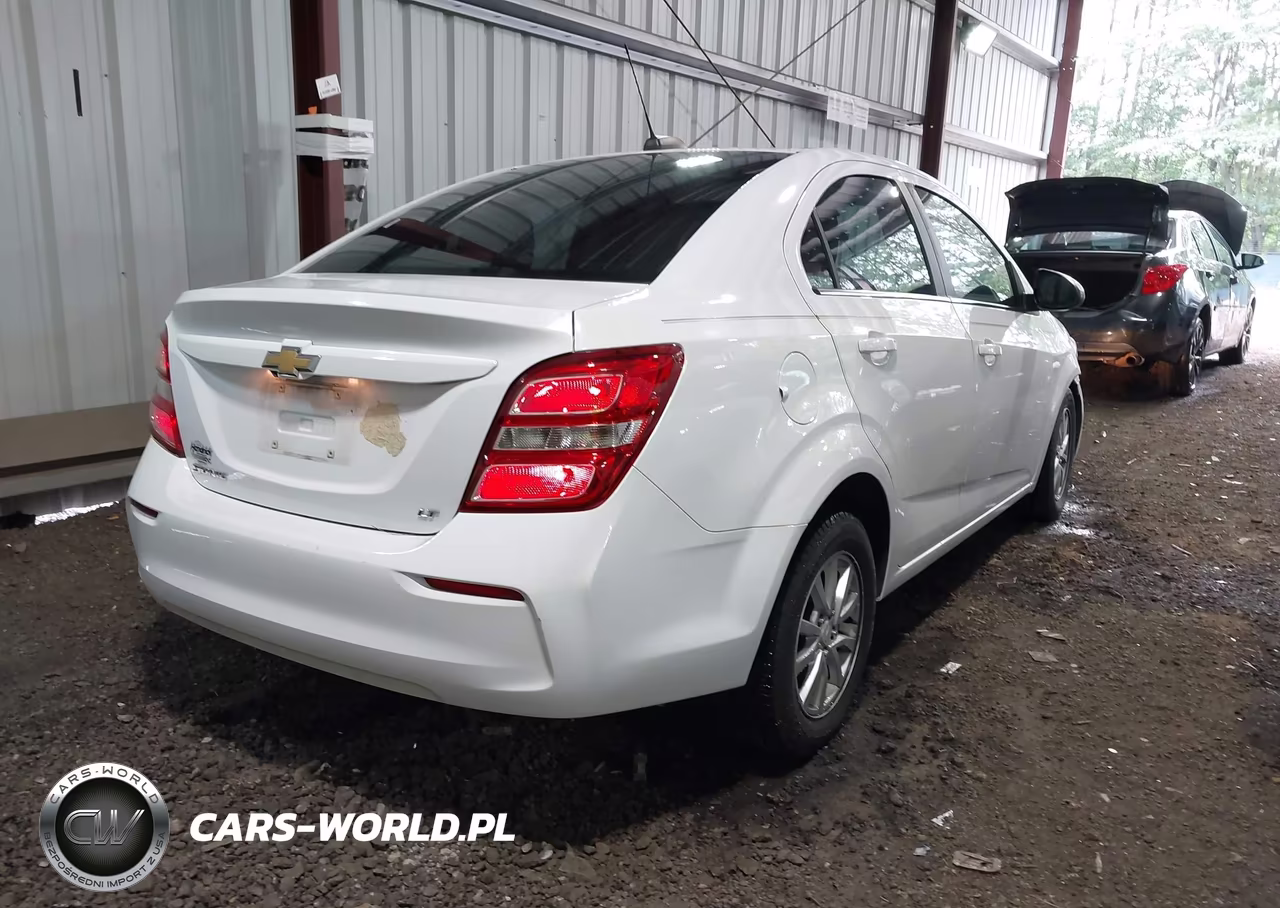 2018 Chevrolet Sonic Lt Auto VIN:1G1JD5SH8J4115974 - 4
