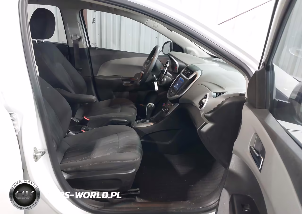 2018 Chevrolet Sonic Lt Auto VIN:1G1JD5SH8J4115974 - 5