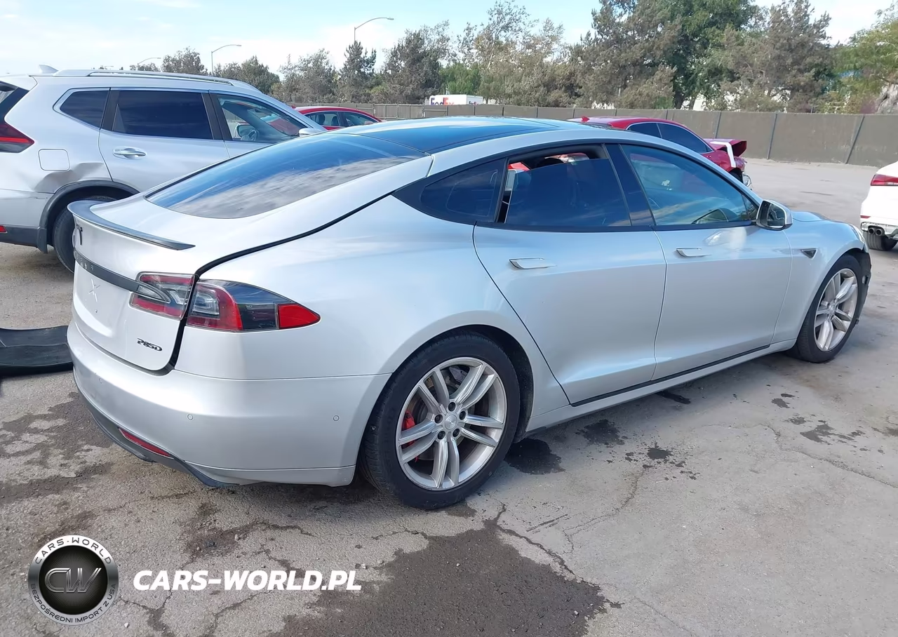 2015 Tesla Model S 70D-85D-P85D VIN:5YJSA1H27FFP71048 - 4