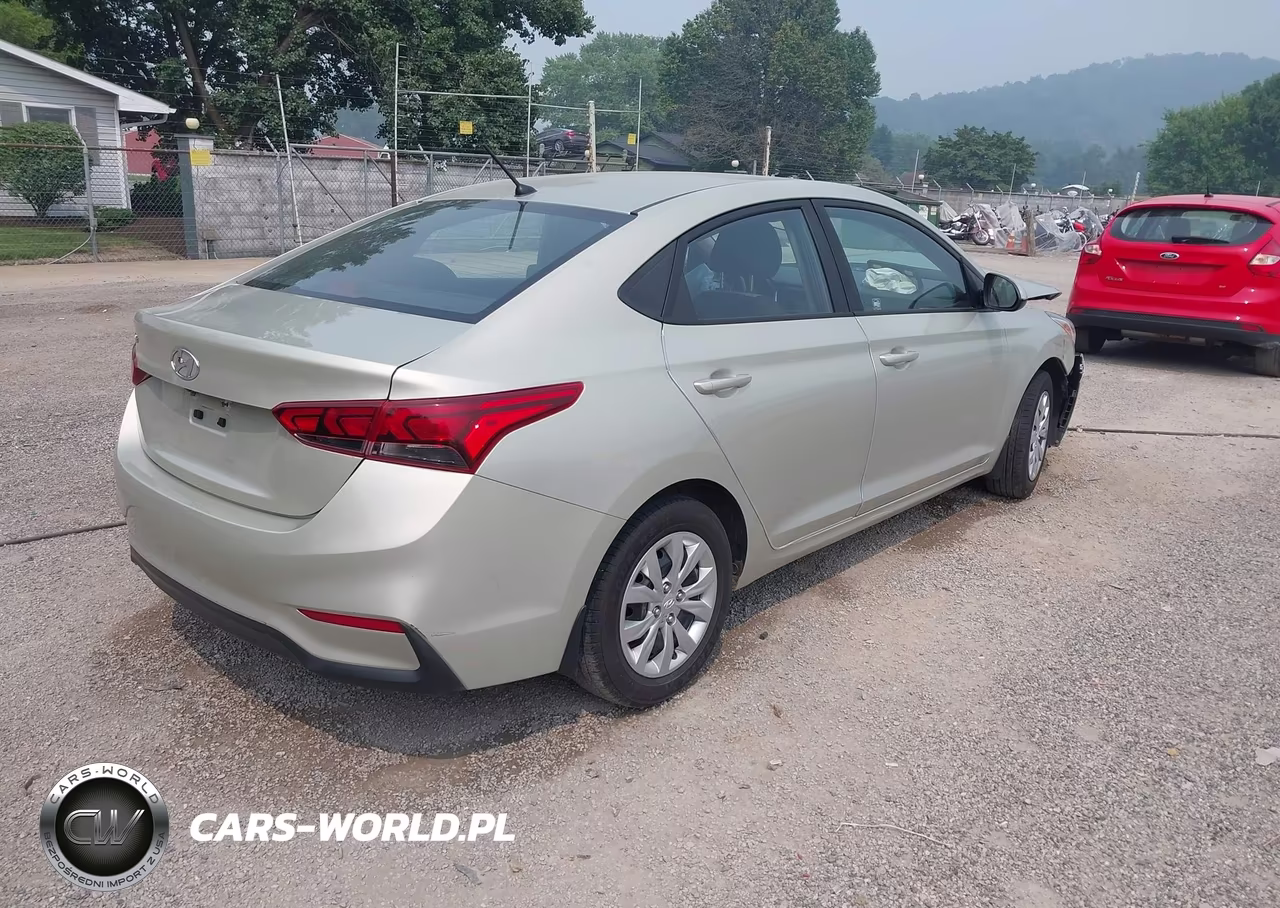 2018 Hyundai Accent Se VIN:3KPC24A33JE034451 - 4