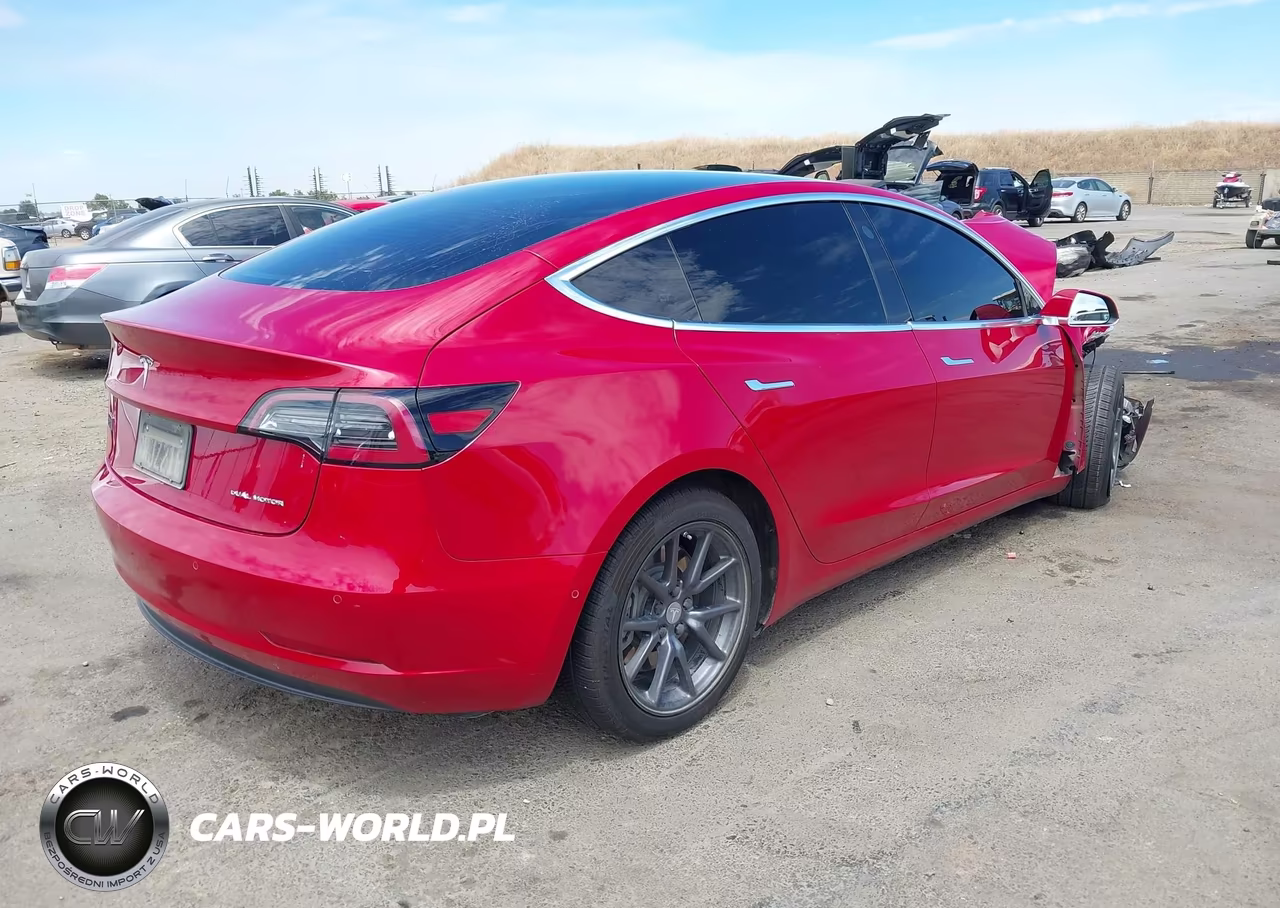 2018 Tesla Model 3 Long Range-Performance VIN:5YJ3E1EB6JF087808 - 4