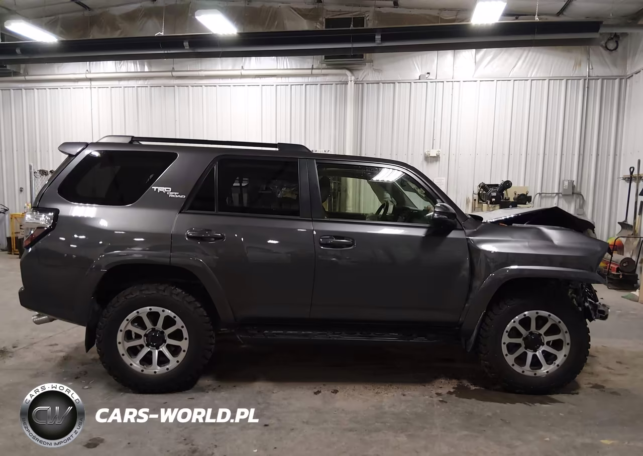 2020 Toyota 4Runner Trd Off Road Premium VIN:JTEBU5JR7L5777852 - 13