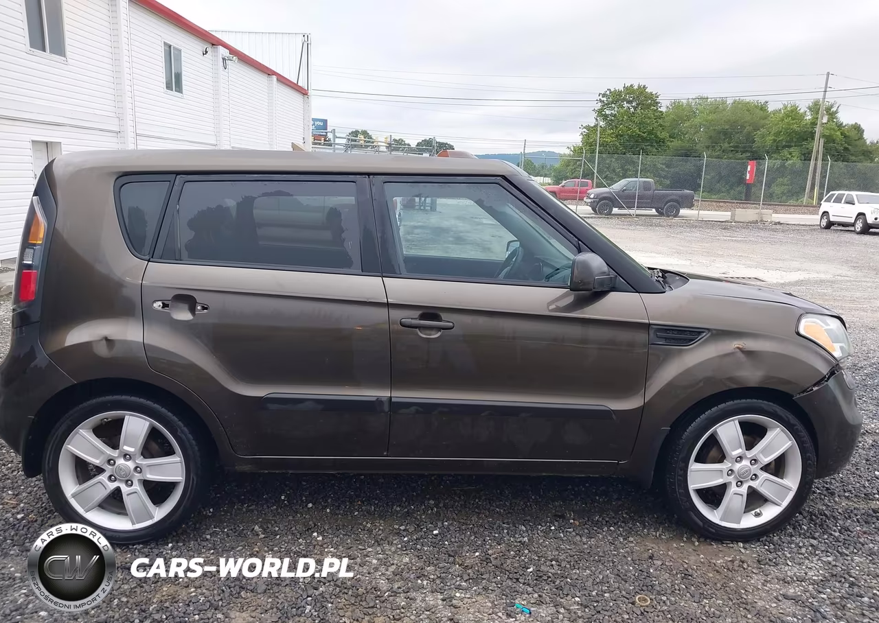 2011 Kia Soul ! VIN:KNDJT2A24B7214684 - 13