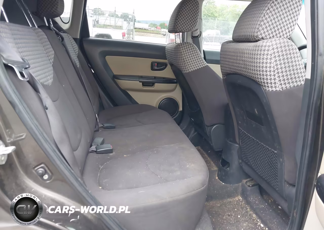 2011 Kia Soul ! VIN:KNDJT2A24B7214684 - 8