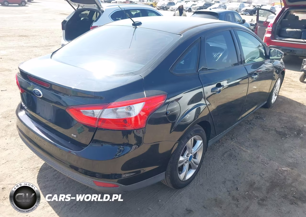2014 Ford Focus Se VIN:1FADP3F26EL149709 - 4