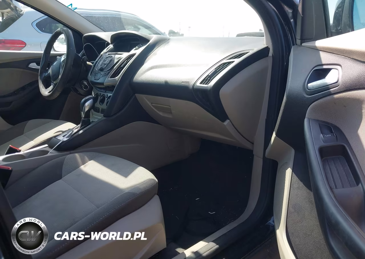 2014 Ford Focus Se VIN:1FADP3F26EL149709 - 5
