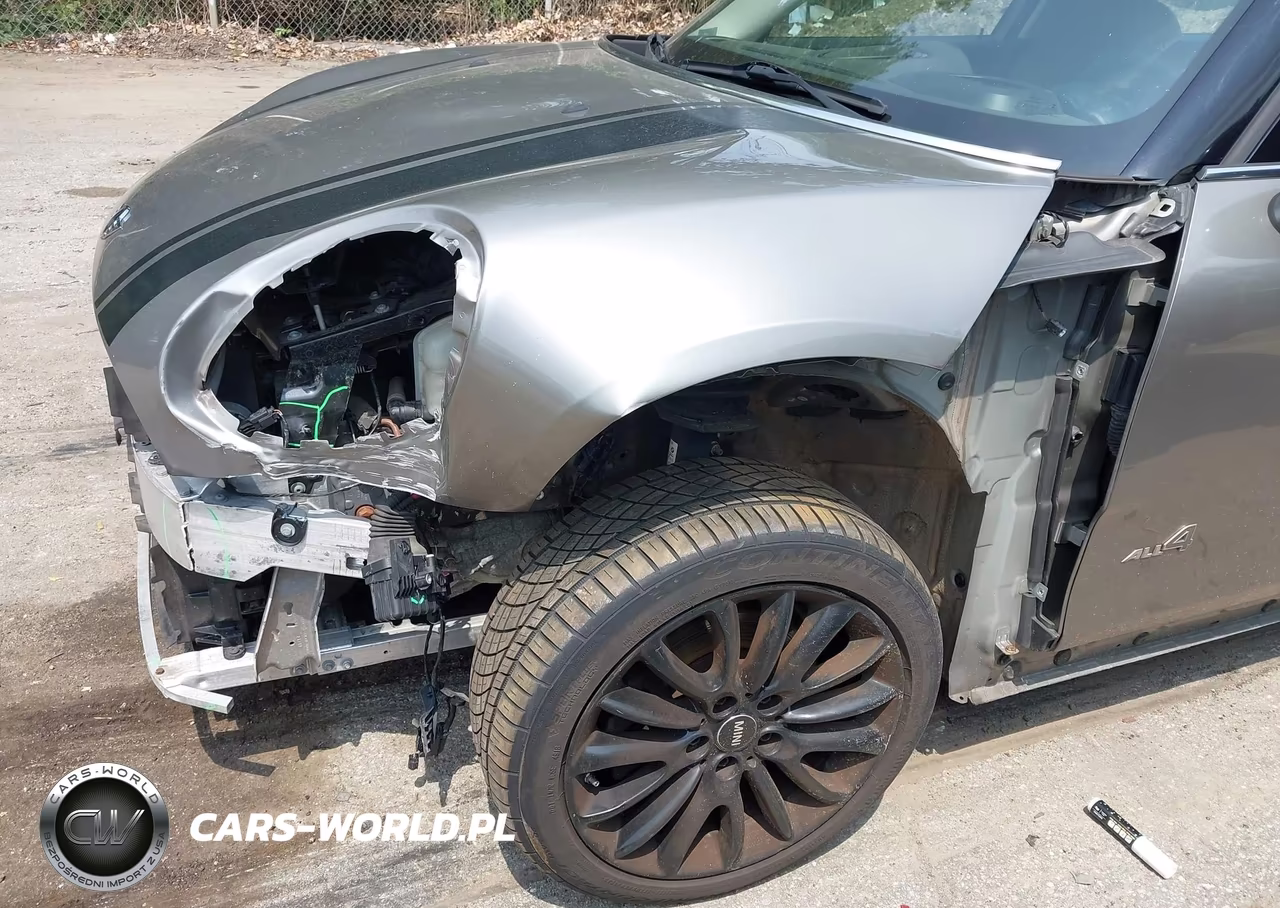 2018 Mini Clubman Cooper VIN:WMWLU1C52J2F28952 - 18