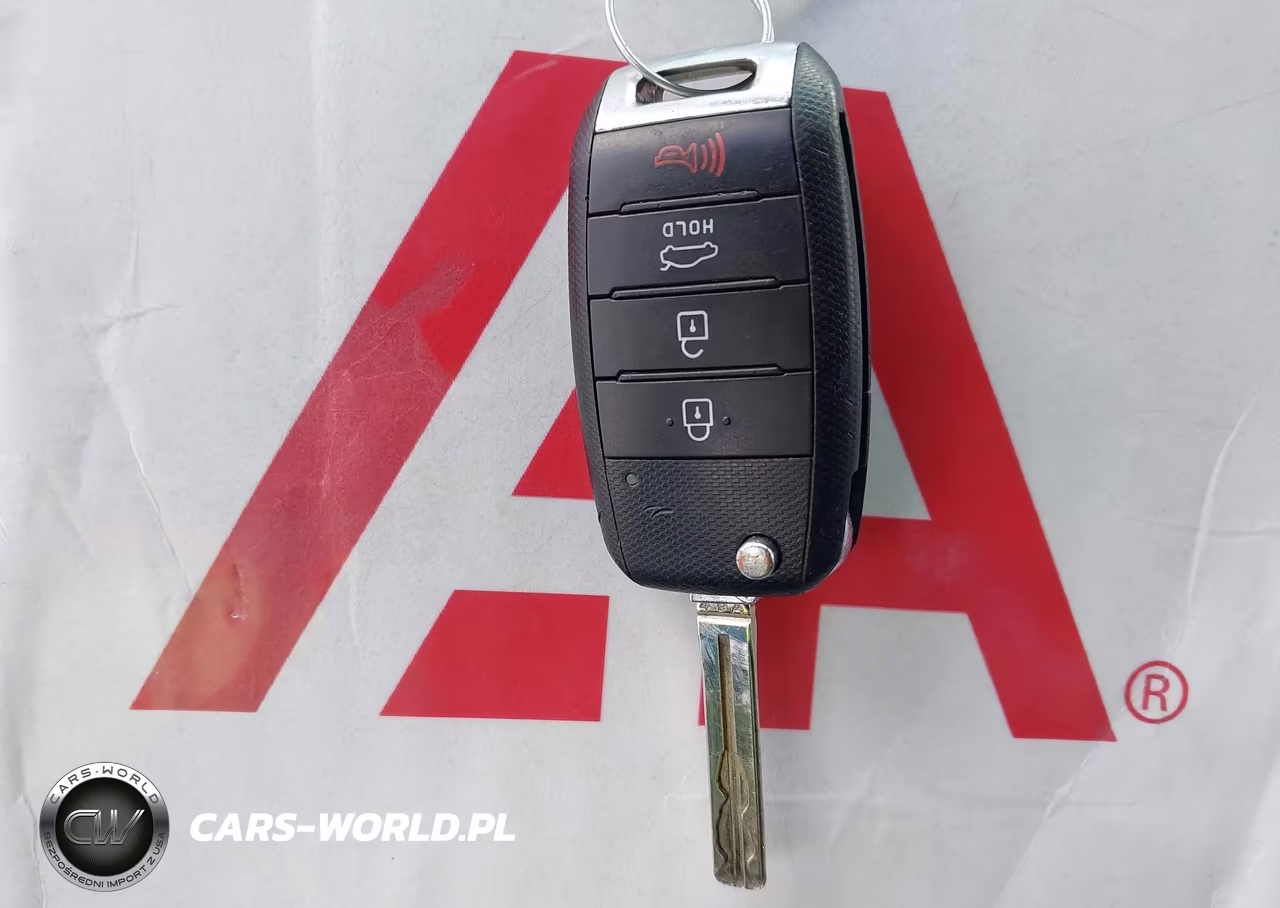 2015 Kia Optima Lx VIN:5XXGM4A71FG370726 - 11
