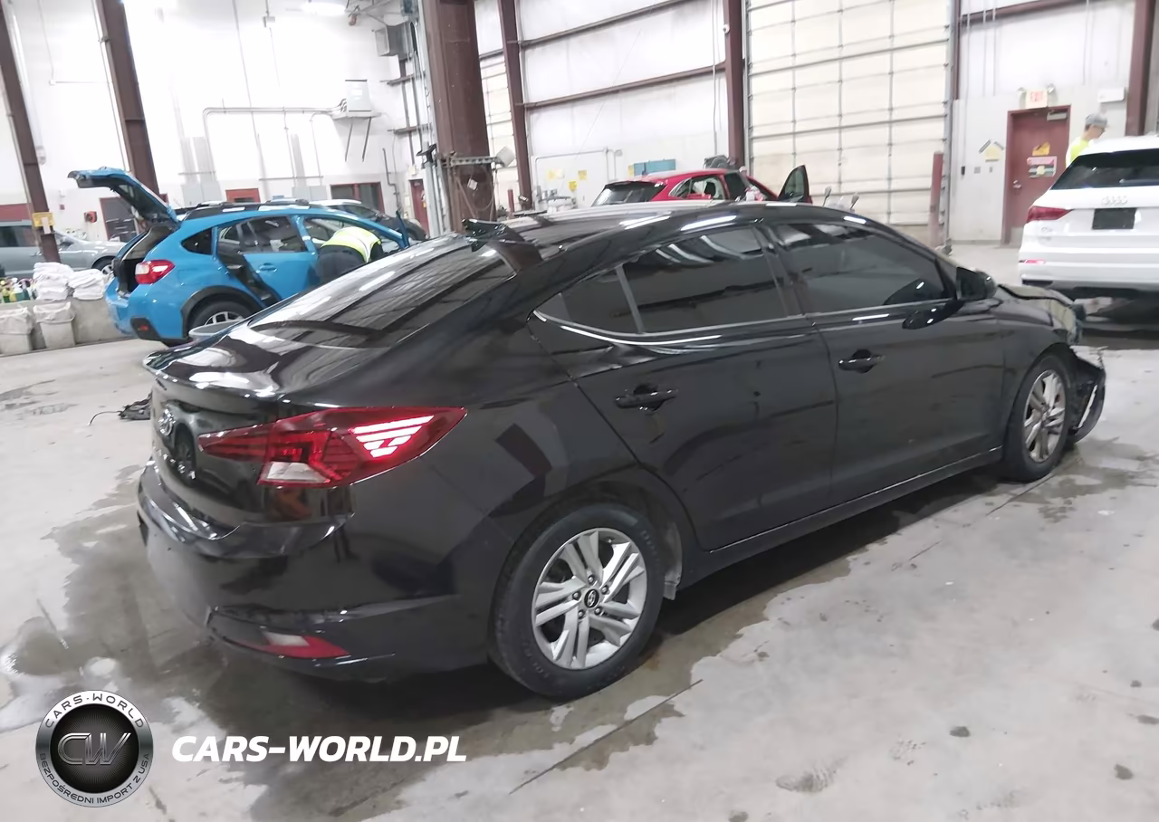 2020 Hyundai Elantra Sel VIN:5NPD84LF5LH594481 - 4