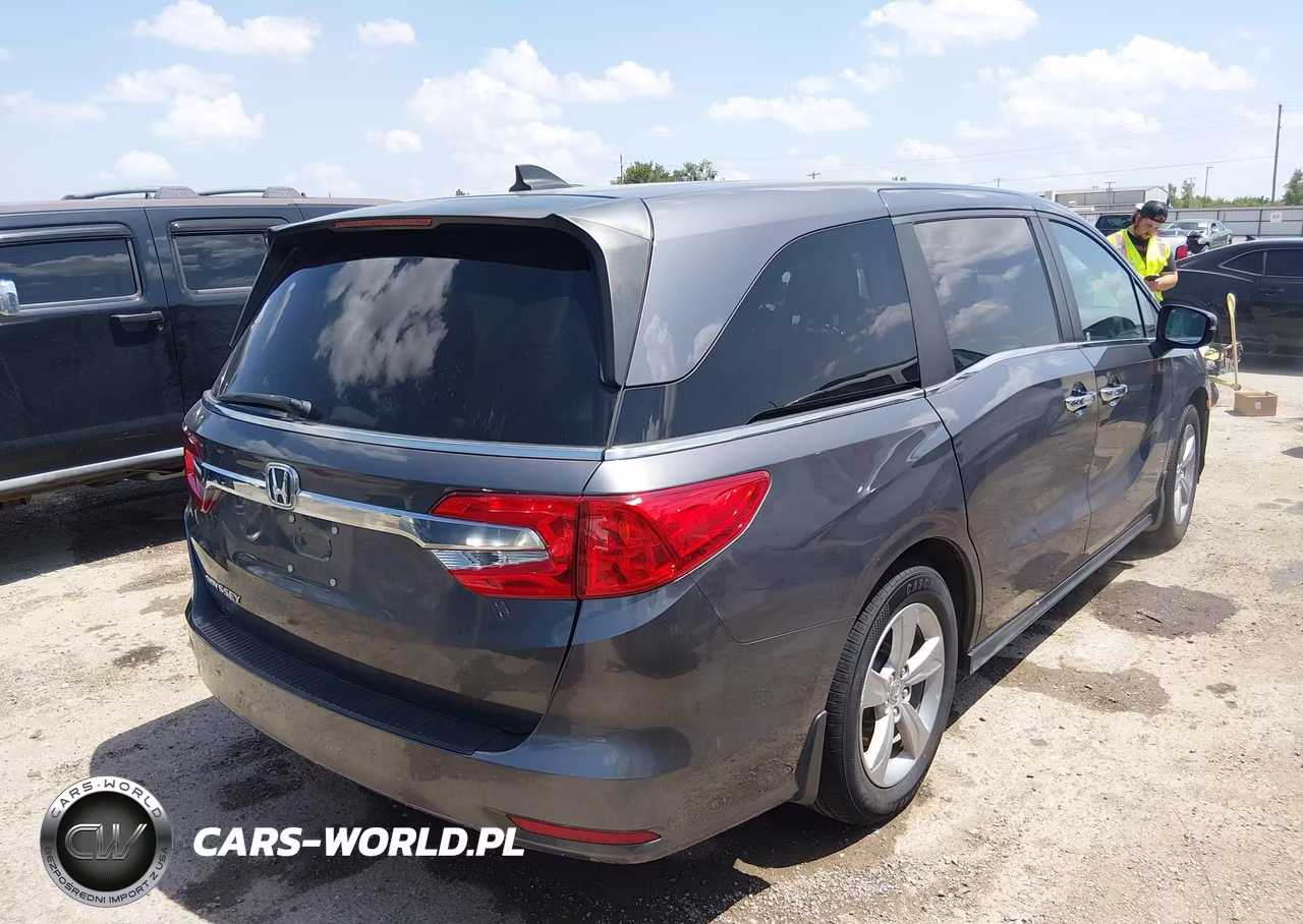 2018 Honda Odyssey Ex-L VIN:5FNRL6H79JB082039 - 4