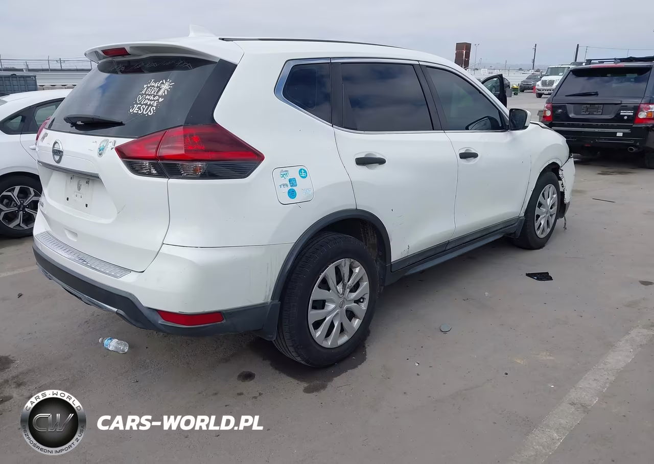 2018 Nissan Rogue S VIN:5N1AT2MT6JC828903 - 4