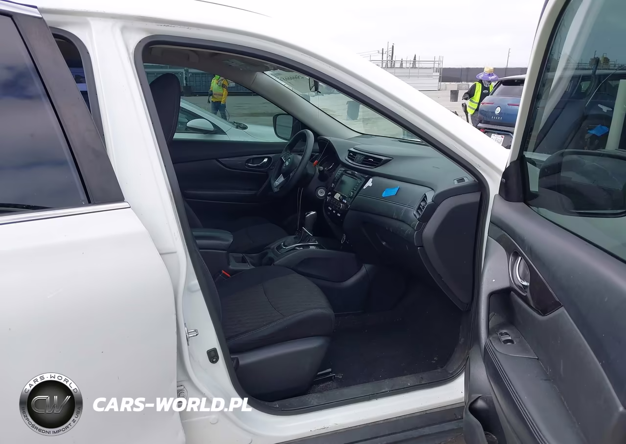 2018 Nissan Rogue S VIN:5N1AT2MT6JC828903 - 5