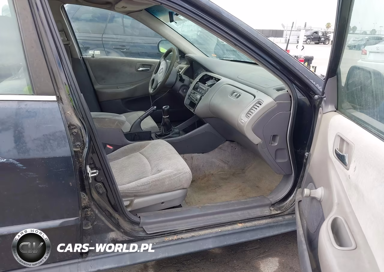 2001 Honda Accord 2.3 Dx VIN:1HGCF85411A121753 - 5