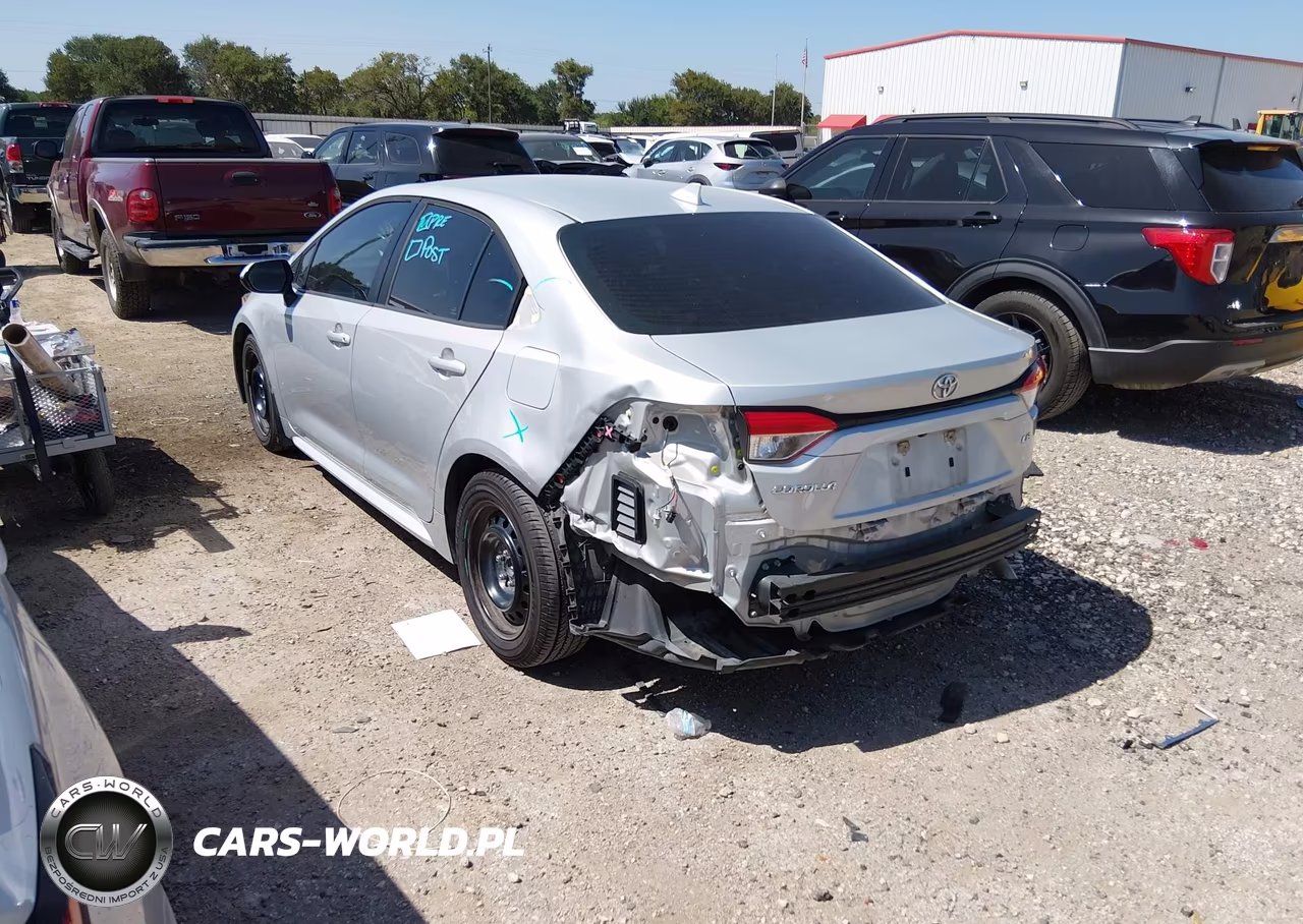 2020 Toyota Corolla Le VIN:5YFEPRAE3LP124399 - 3