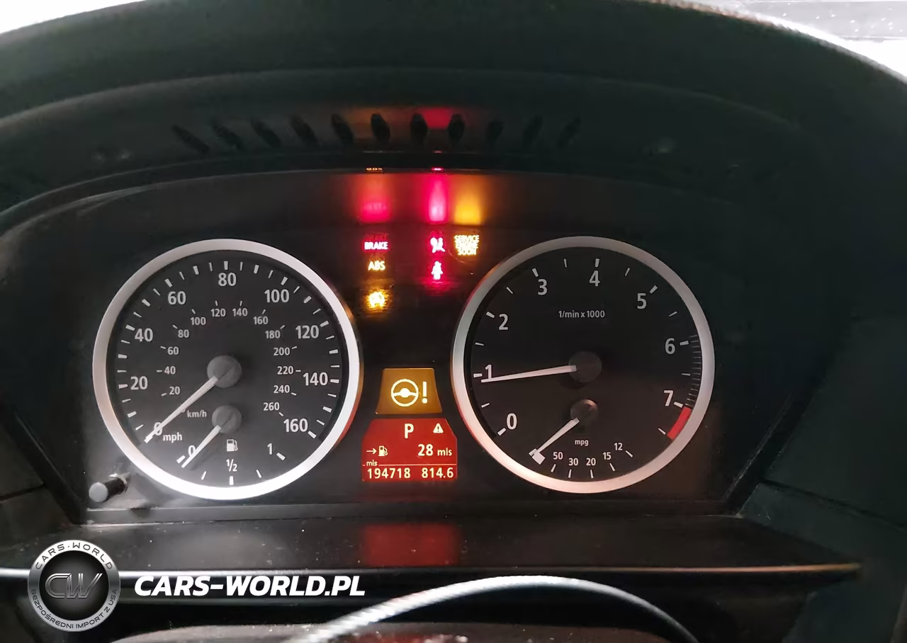 2006 BMW 525Xi VIN:WBANF33526CS36537 - 15