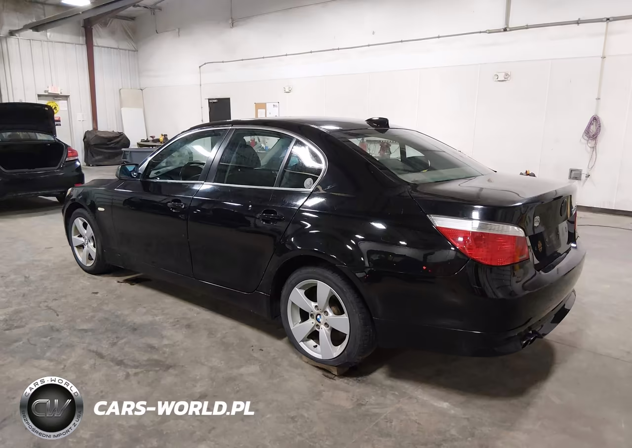 2006 BMW 525Xi VIN:WBANF33526CS36537 - 3