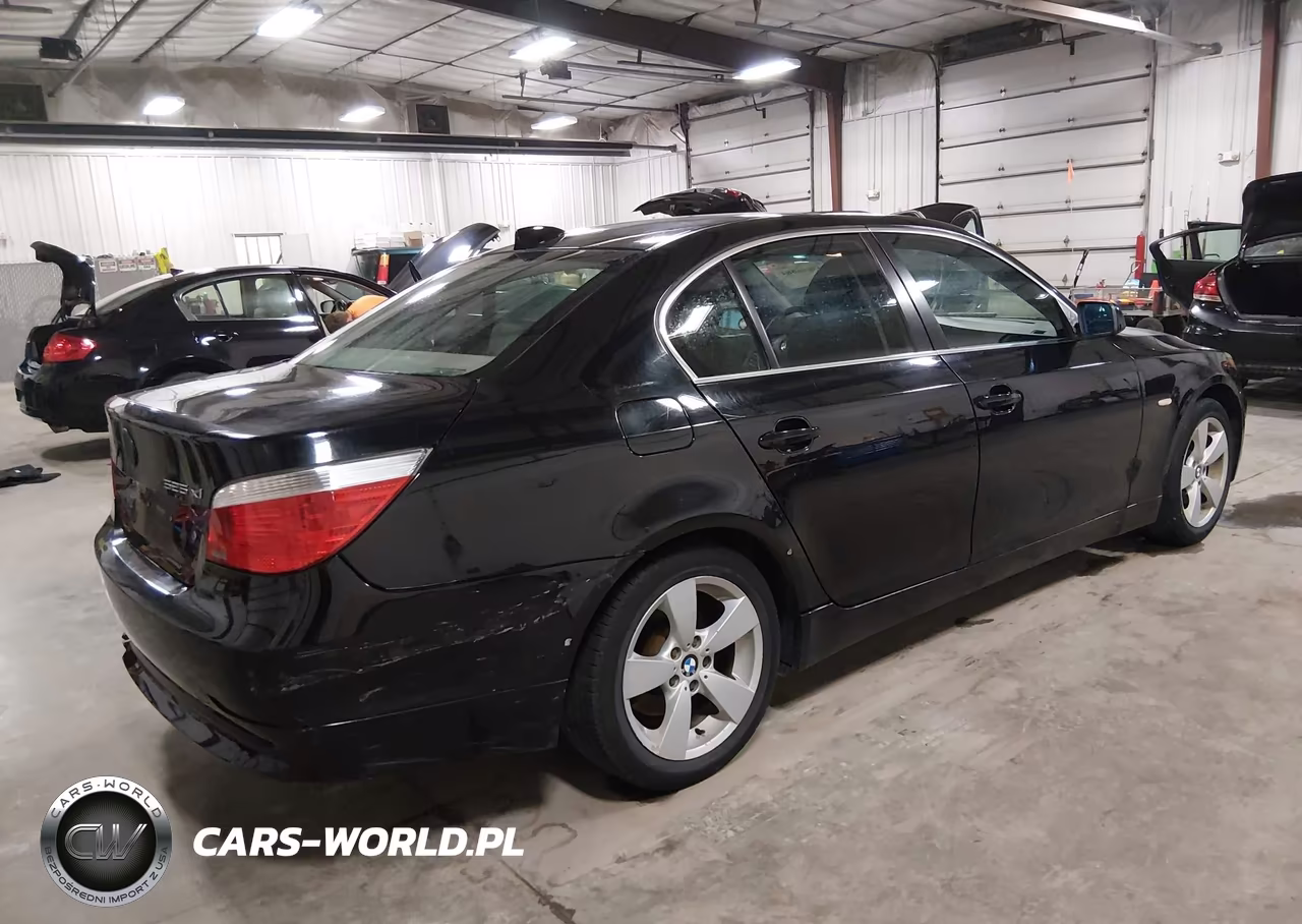 2006 BMW 525Xi VIN:WBANF33526CS36537 - 4
