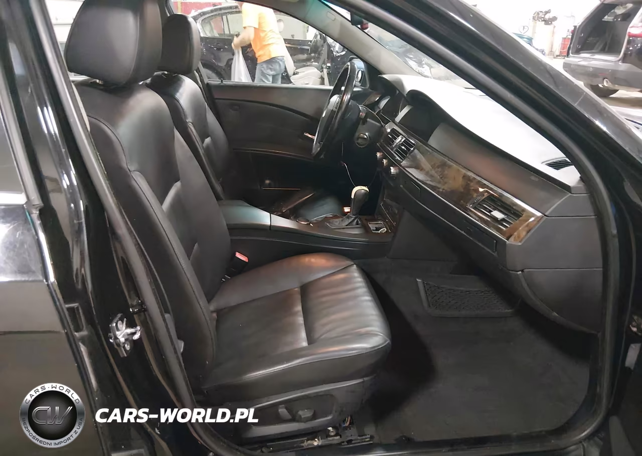 2006 BMW 525Xi VIN:WBANF33526CS36537 - 5