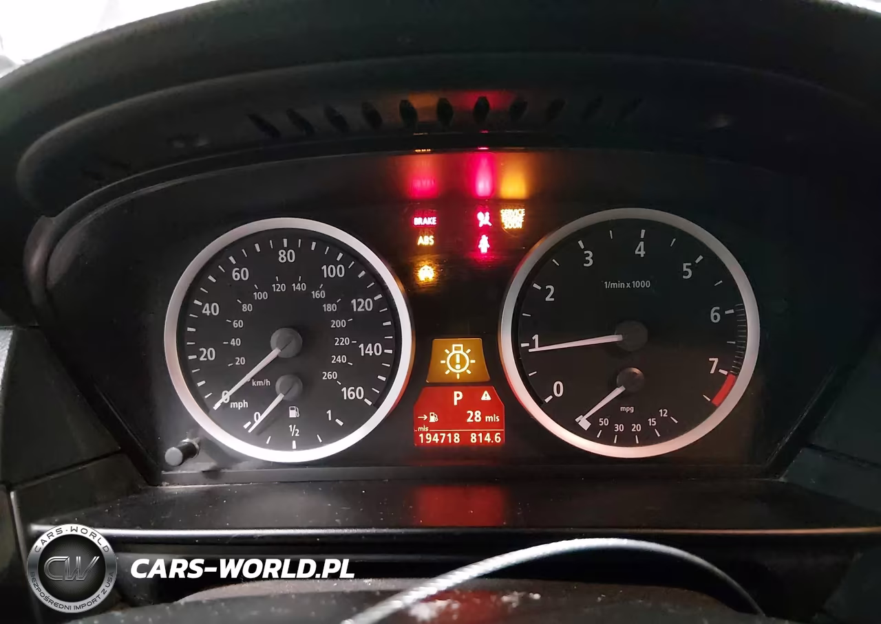 2006 BMW 525Xi VIN:WBANF33526CS36537 - 7