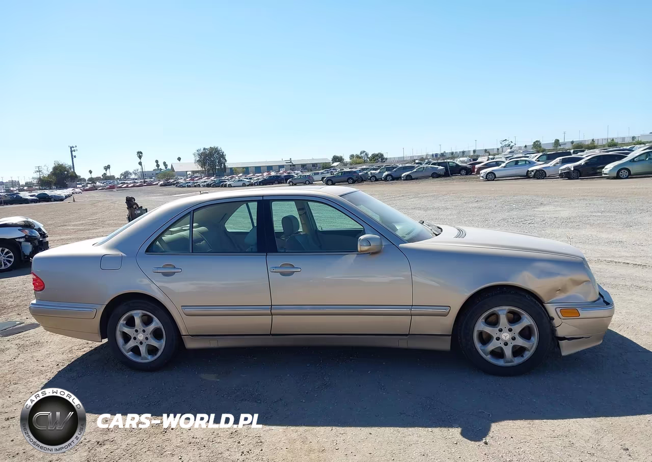 2002 Mercedes-Benz E 320 Special Edition VIN:WDBJF65J22B454733 - 13