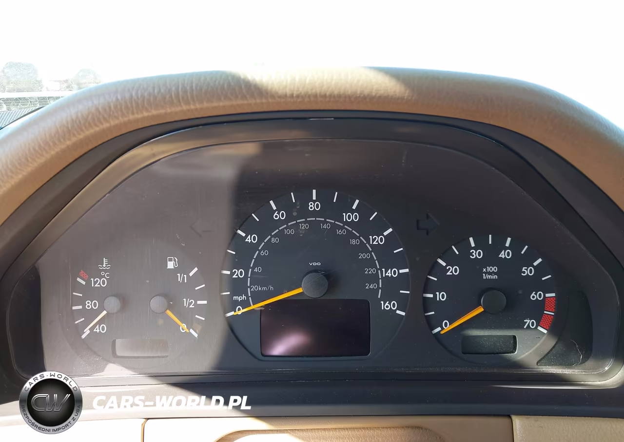 2002 Mercedes-Benz E 320 Special Edition VIN:WDBJF65J22B454733 - 15