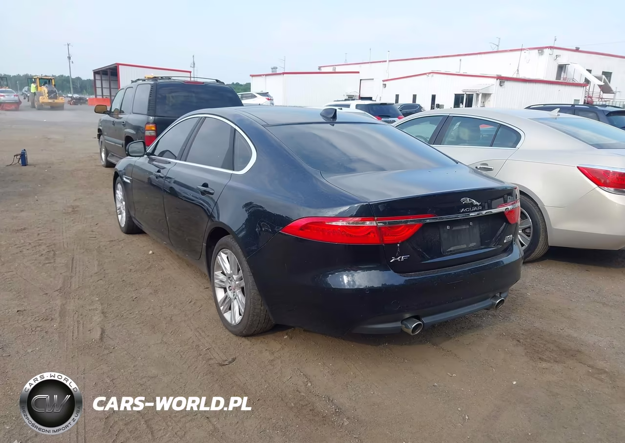 2016 Jaguar Xf 35T Premium VIN:SAJBJ4BV1GCY16540 - 3