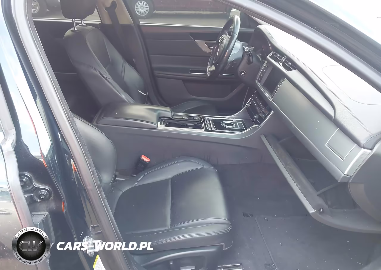 2016 Jaguar Xf 35T Premium VIN:SAJBJ4BV1GCY16540 - 5