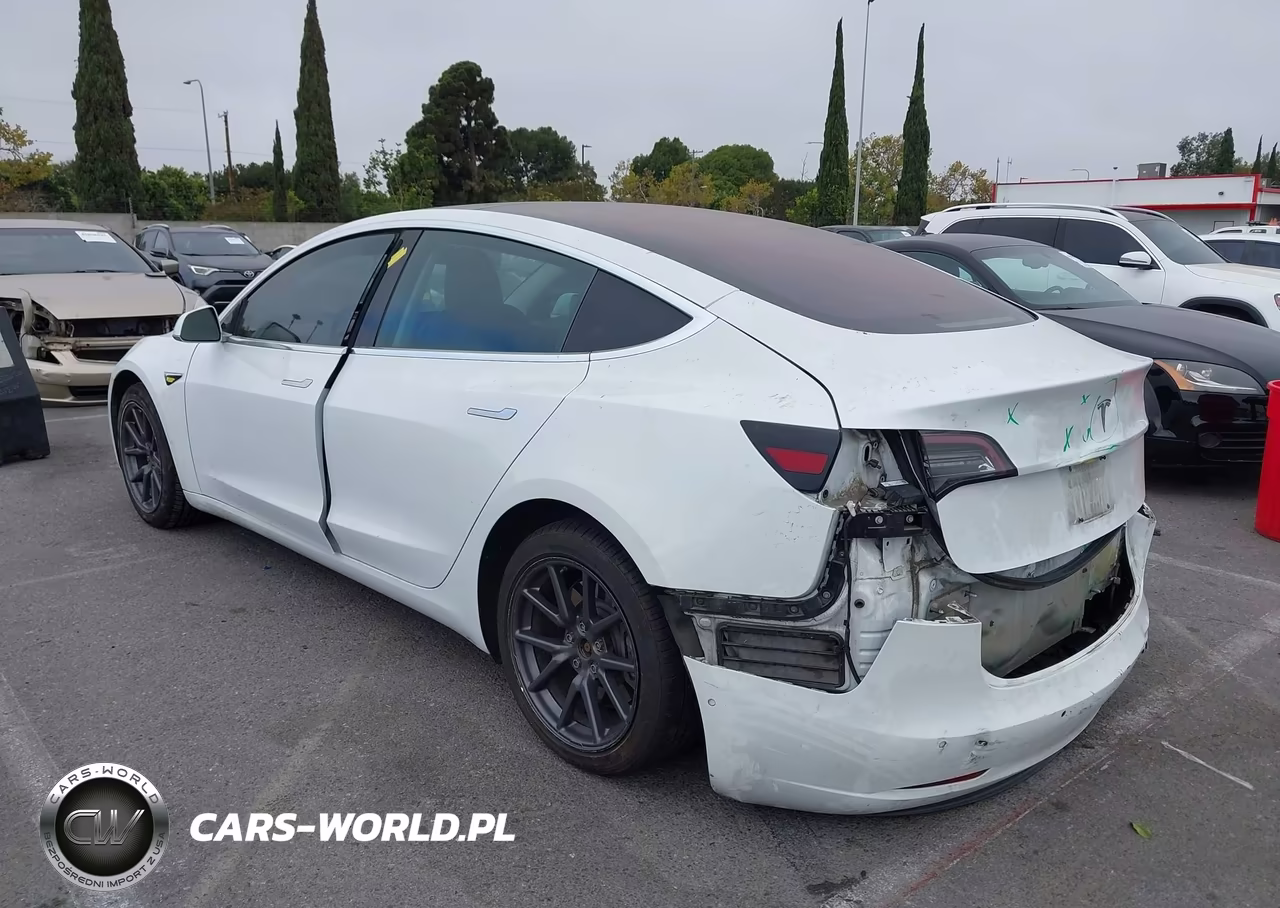 2018 Tesla Model 3 Long Range-Mid Range VIN:5YJ3E1EA3JF040677 - 3