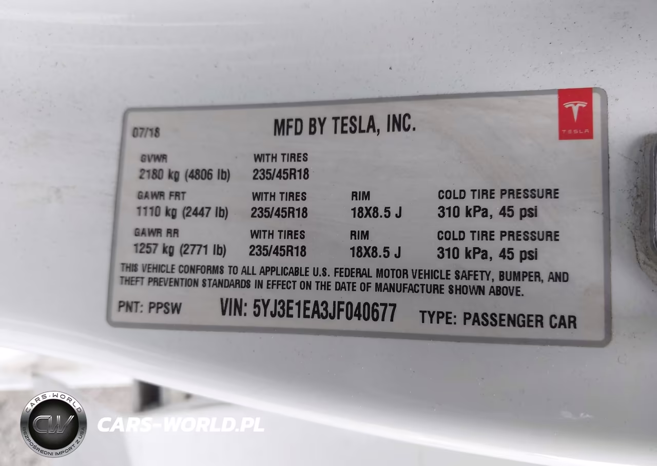 2018 Tesla Model 3 Long Range-Mid Range VIN:5YJ3E1EA3JF040677 - 9