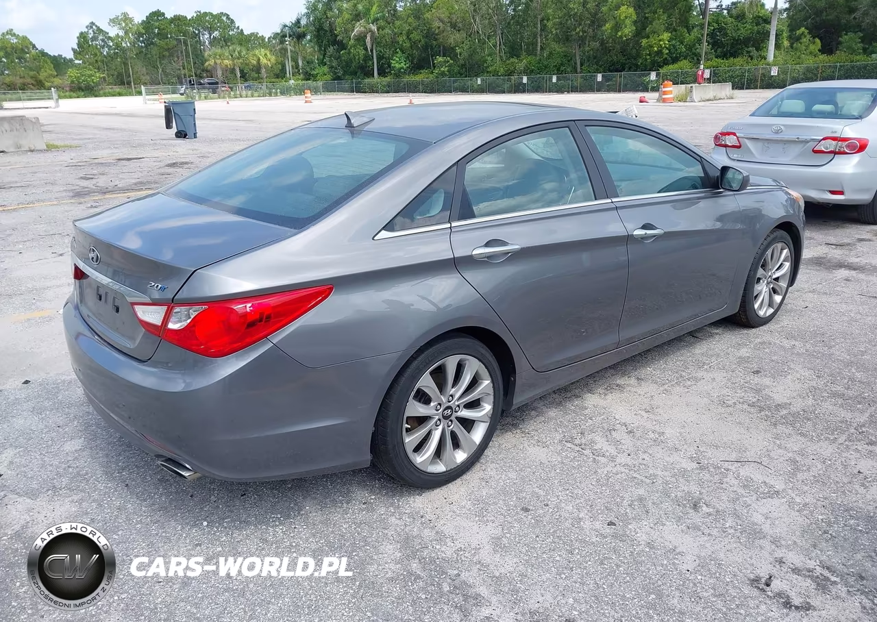 2011 Hyundai Sonata Se-Limited VIN:5NPEC4AB4BH196518 - 4