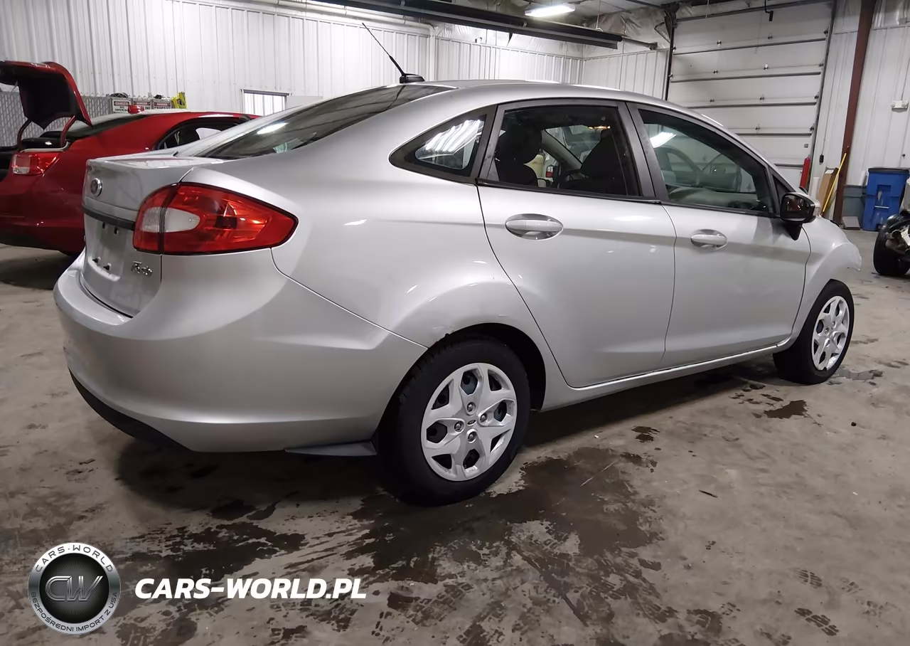 2013 Ford Fiesta Se VIN:3FADP4BJ1DM205863 - 4
