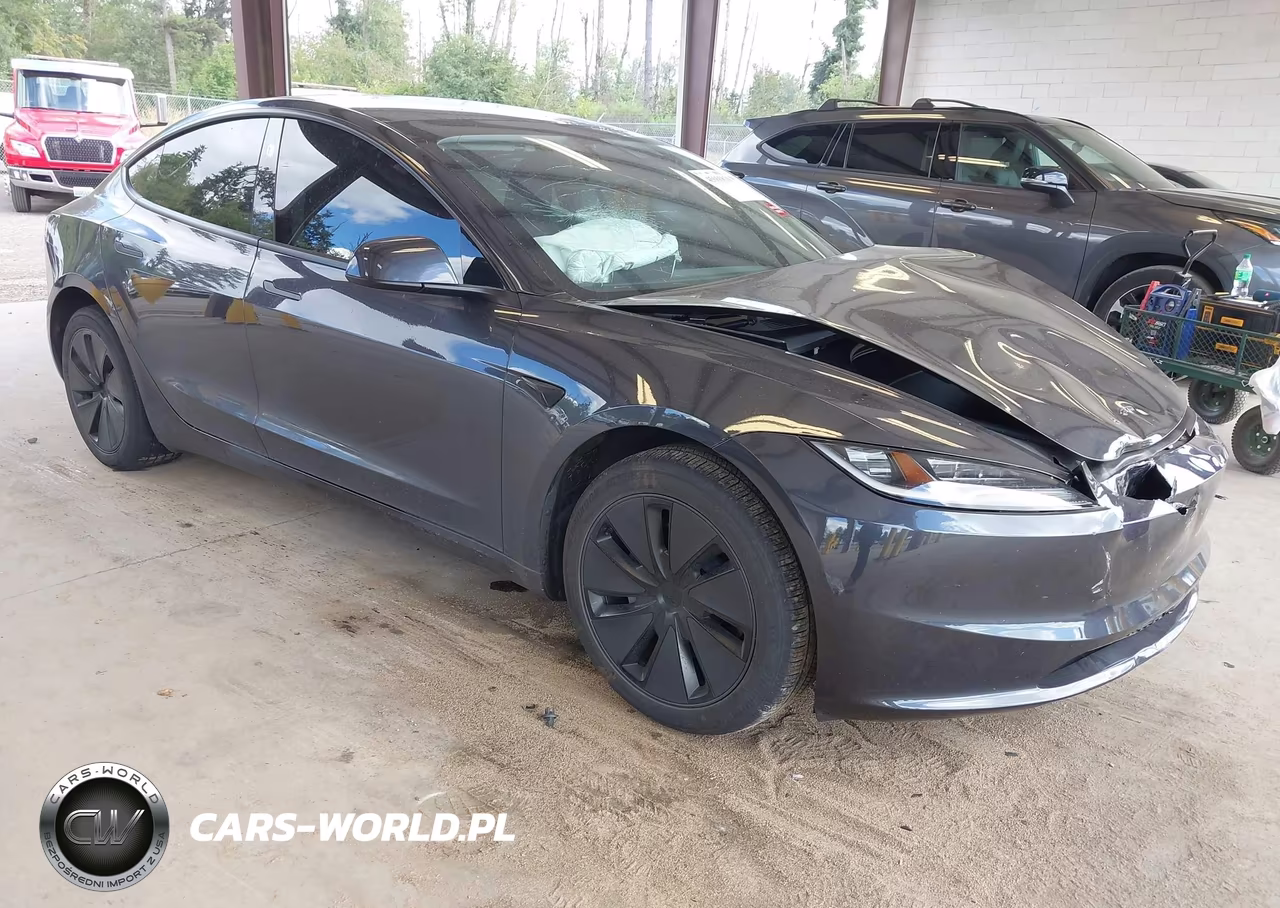 2025 Tesla Model 3 Long Range All-Wheel Drive VIN:5YJ3E1EB1SF885084 - 1
