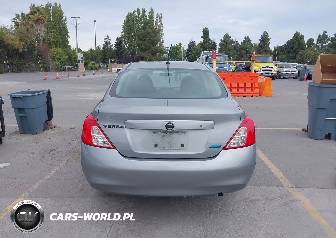 2013 Nissan Versa 1.6 S VIN:3N1CN7AP7DL852652 - 17