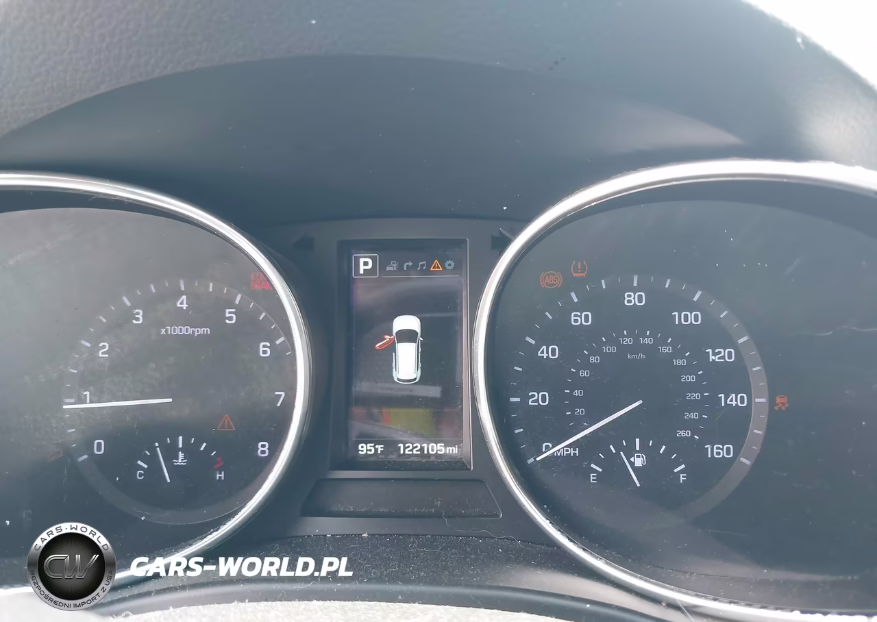 2017 Hyundai Santa Fe Limited Ultimate VIN:KM8SR4HF4HU185944 - 7