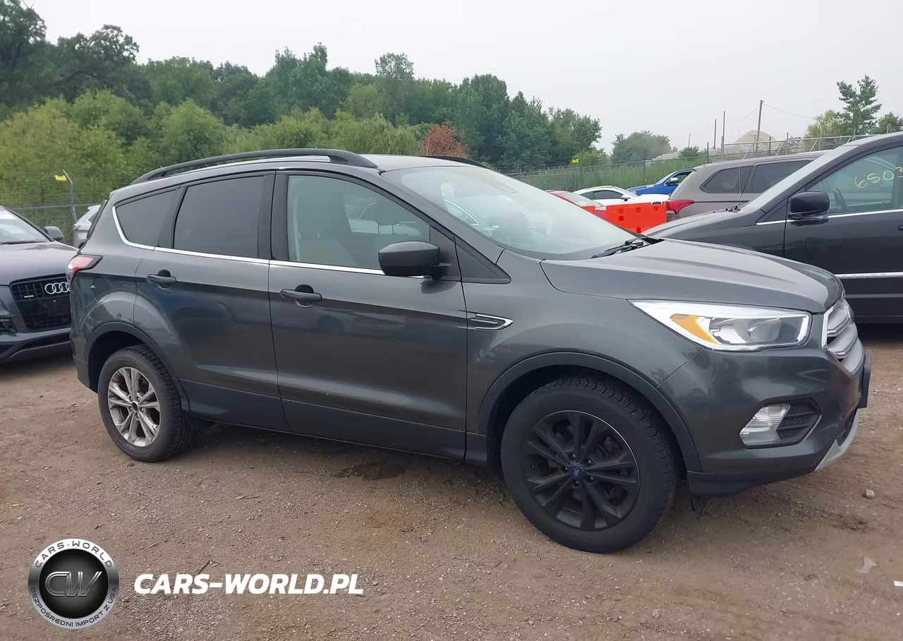 2018 Ford Escape Se VIN:1FMCU9GD7JUB29387 - 13