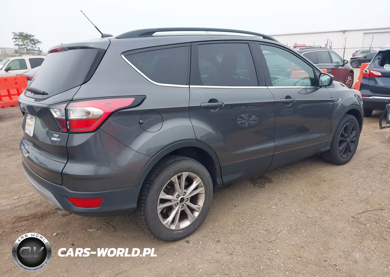 2018 Ford Escape Se VIN:1FMCU9GD7JUB29387 - 4