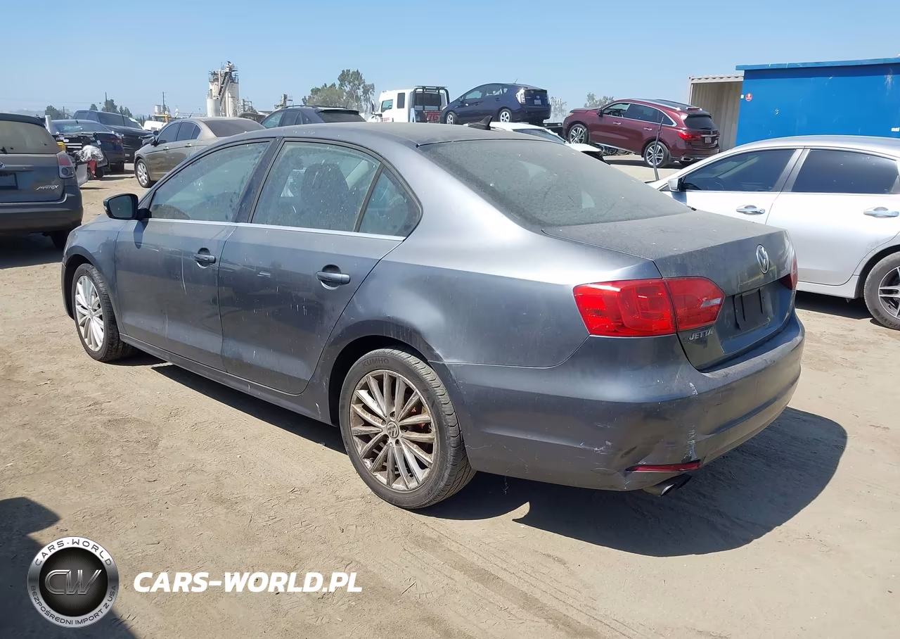 2014 Volkswagen Jetta 1.8T Sel VIN:3VWL17AJ4EM387437 - 3